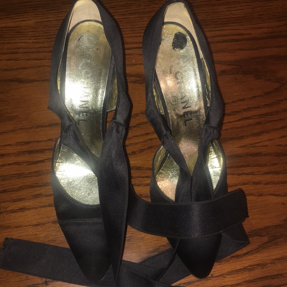 Authentic Chanel satin Maryjane heels